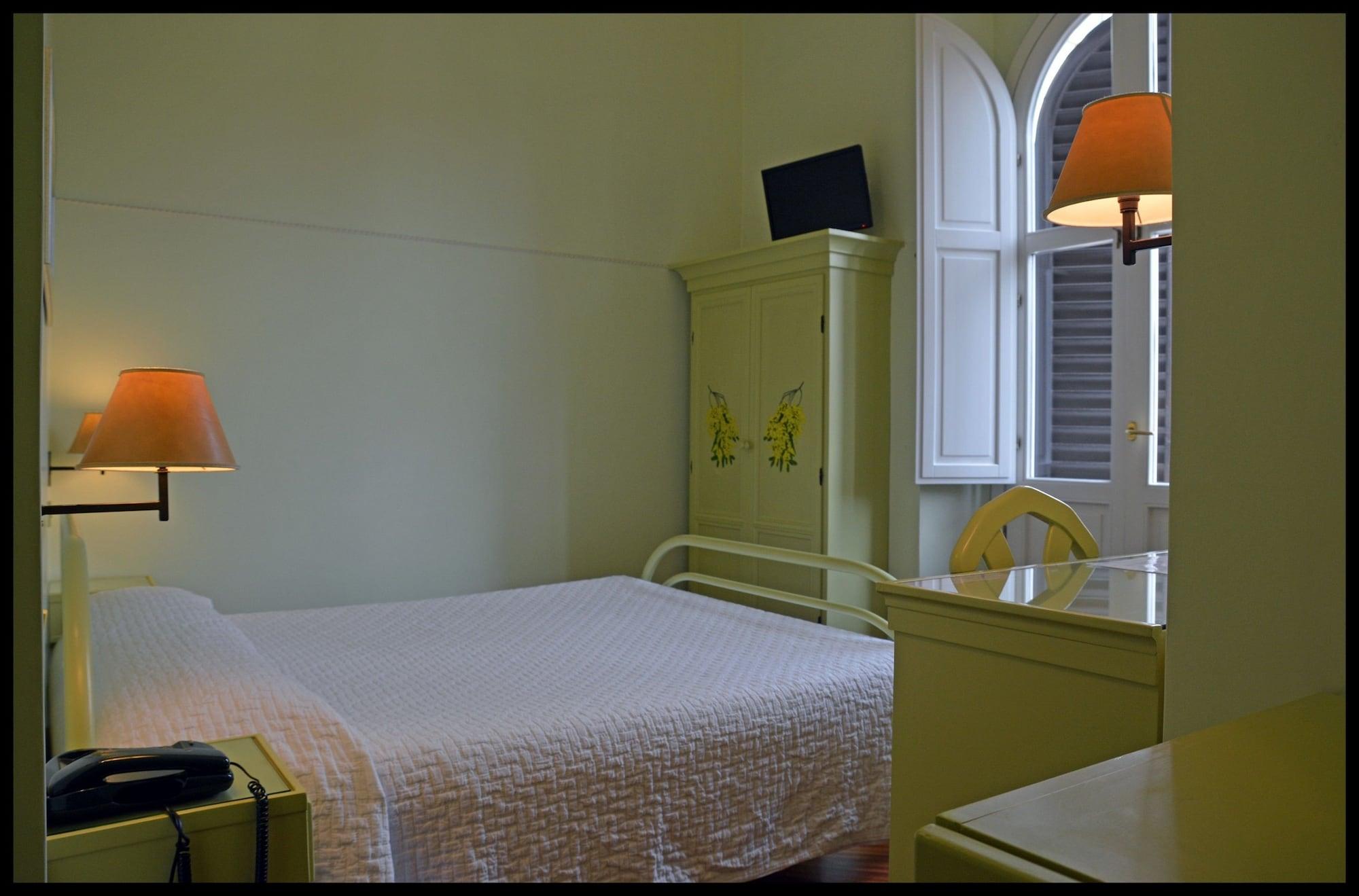 Lilium Boutique Hotel โรม ภายนอก รูปภาพ