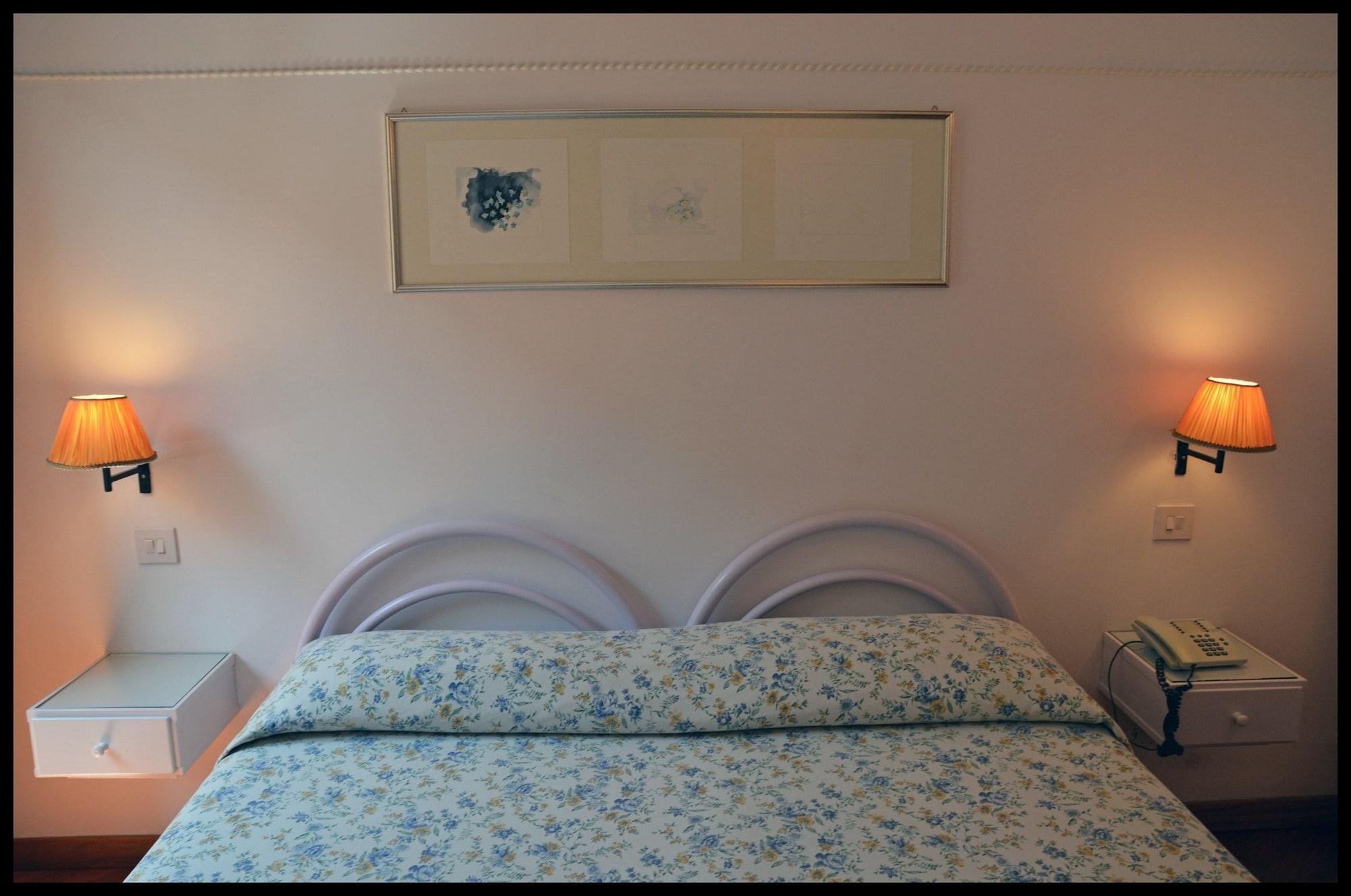 Lilium Boutique Hotel โรม ภายนอก รูปภาพ