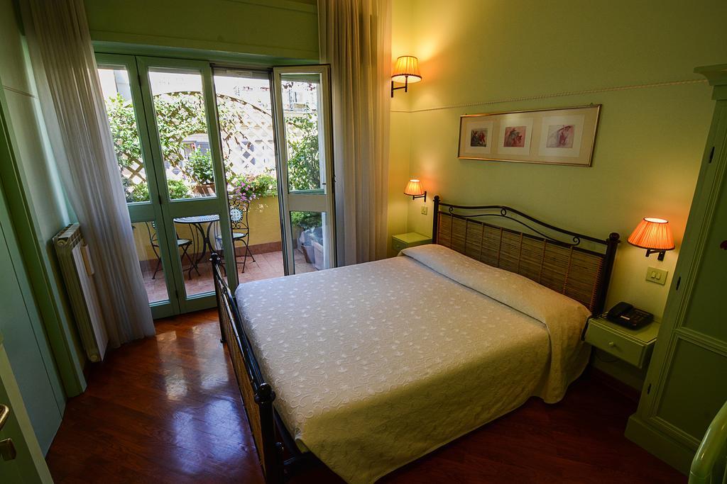 Lilium Boutique Hotel โรม ภายนอก รูปภาพ